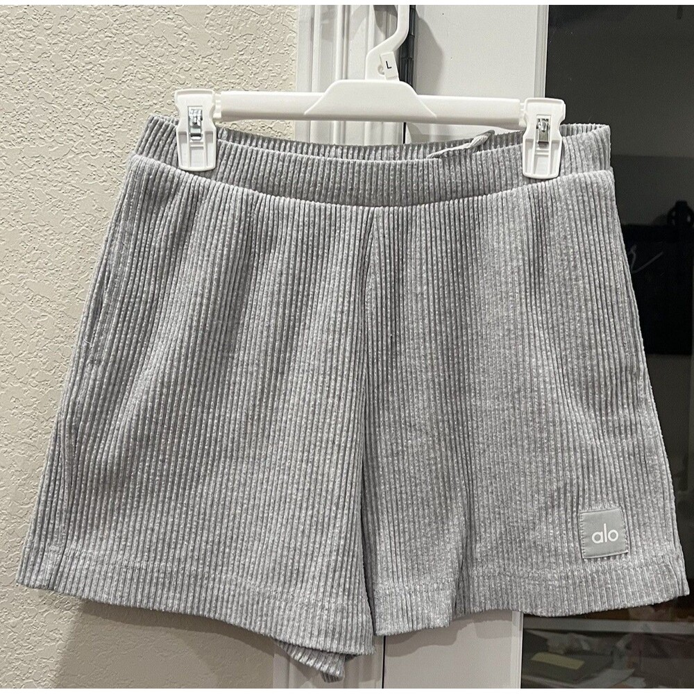 Alo Yoga Muse Ribbed Shorts Heather Gray Women’s M Estimated High Rise Lounge